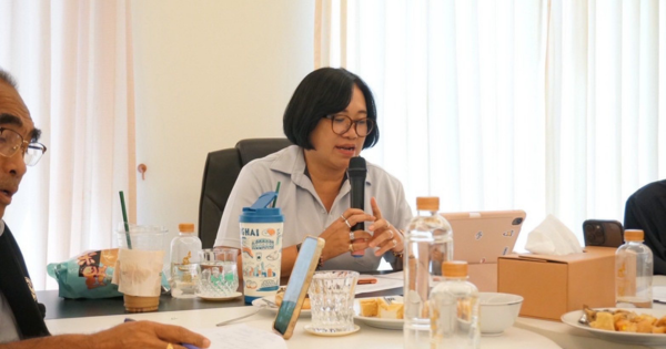 เยาวชนอาสาสานต่อพระราชดำริ “กะลากาแฟ ทางเลือกใหม่สู้กลิ่นขยะ“